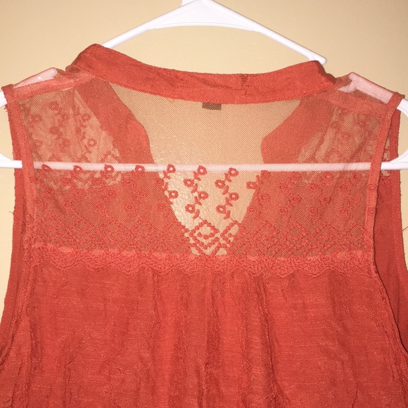 Top - Picture 3 of 8